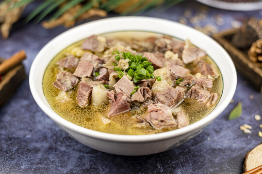 清汤牛肉