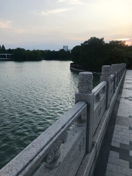 石桥