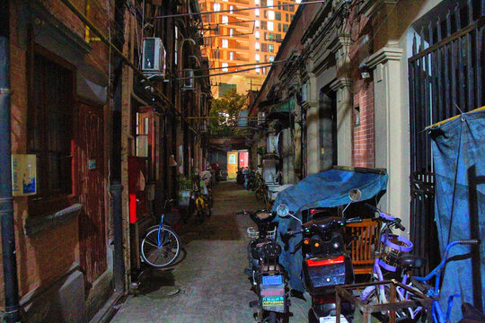 上海老弄堂夜色