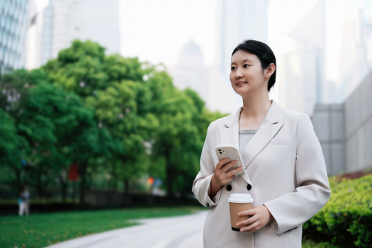 精通技术的专业人士户外茶歇