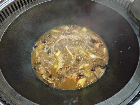 地锅鸡
