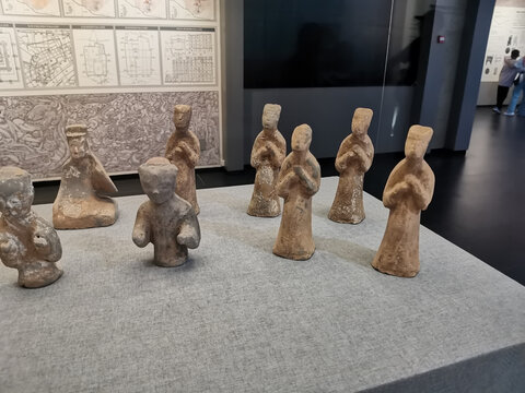 西汉伎乐陶俑