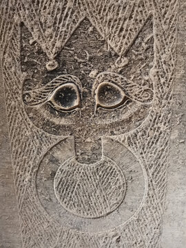 古墓石门雕刻