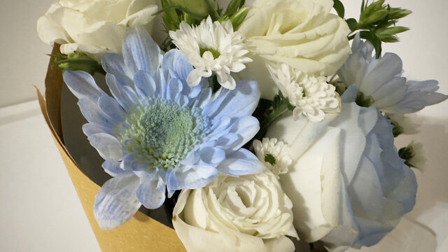 白玫瑰花束