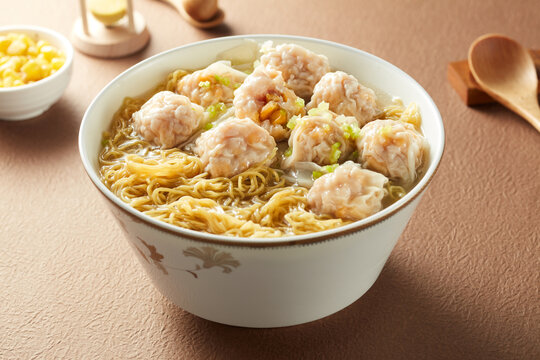 鲜肉玉米云吞面