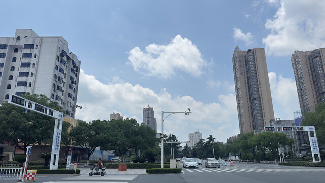 蓝天白云
