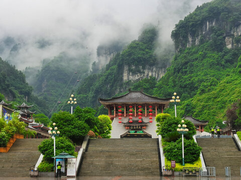 张家界天门山大门