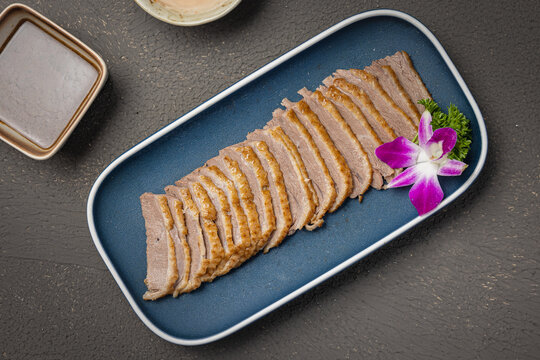 卤鹅肉