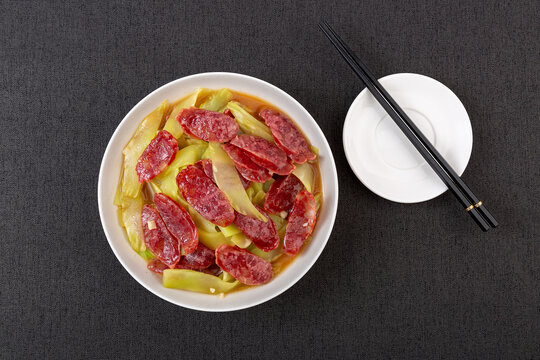 腊肠炒莴笋莴笋炒香肠