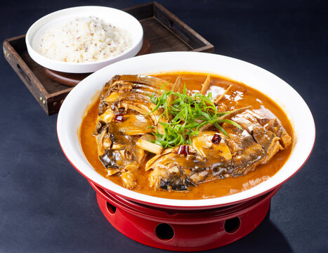 鱼头泡饭
