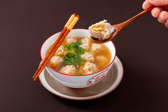 玉米鲜肉馄饨