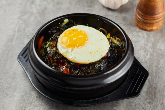 韩式石锅拌饭