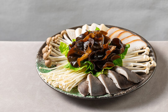 菌类拼盘