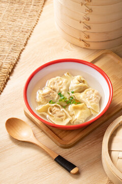 鸡汤虾仁馄饨