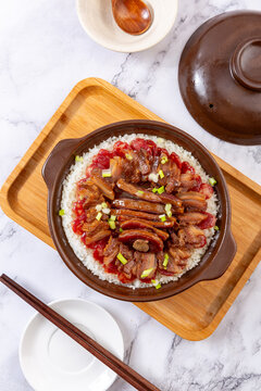 腊肠腊肉腊鸭腊味煲仔饭