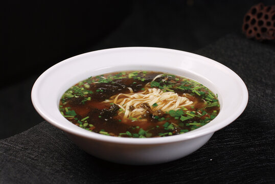 酸汤面条
