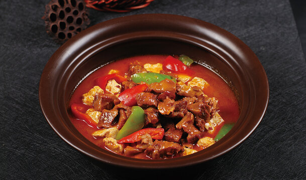 豆腐煨牛腩