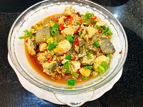 爆炒臭豆腐