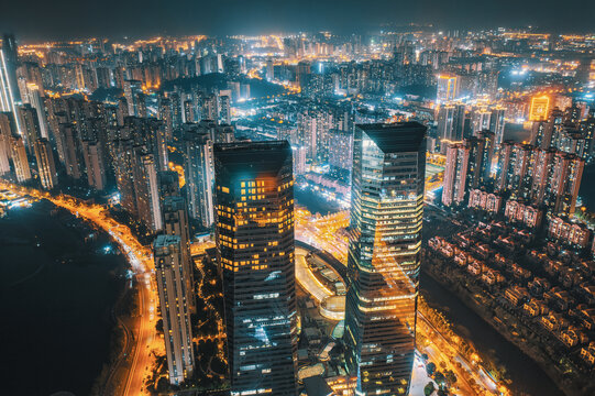 湖南长沙金茂广场双塔夜景航拍