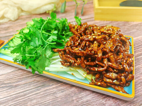 京酱肉丝