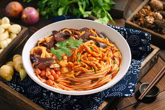 木耳肉丝面