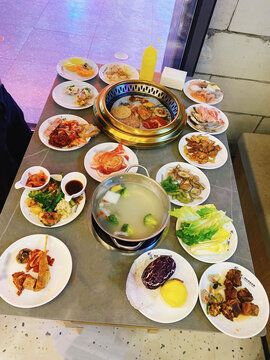 烤肉火锅自助餐
