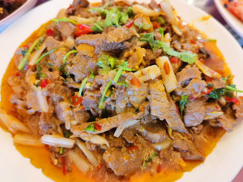 小炒牛肉