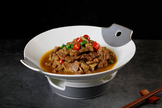 锅仔牛肉