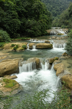 瀑布群瀑布流水