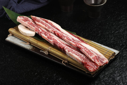 和牛肋条