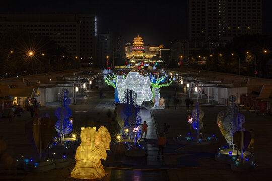 北京西站夜景