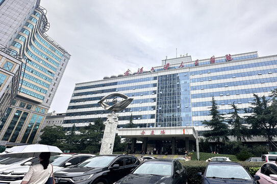 武汉大学人民医院