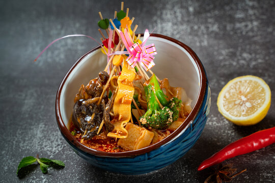 钵钵鸡