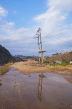 乡村土路水洼