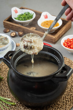 田鸡砂锅粥