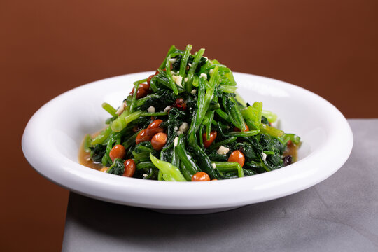 果仁菠菜