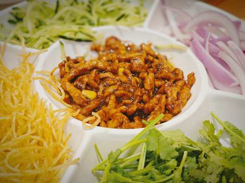 新京酱肉丝