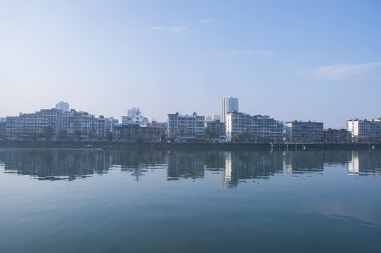 小城镇天际线