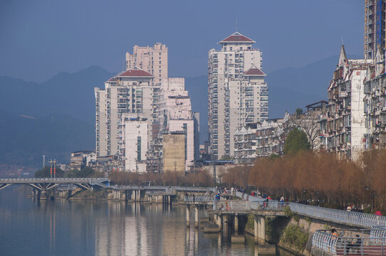 邵武市区江滨建筑