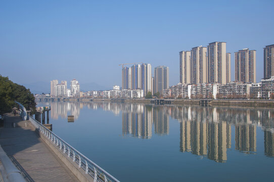 邵武富屯溪水岸建筑风光