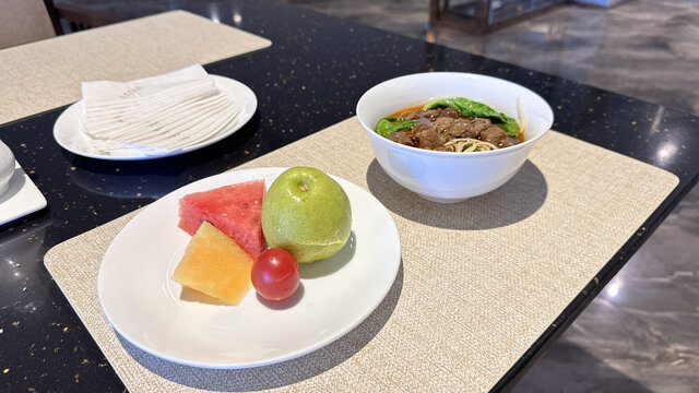 酒店自助餐