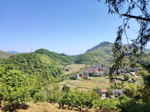 大山里的农村