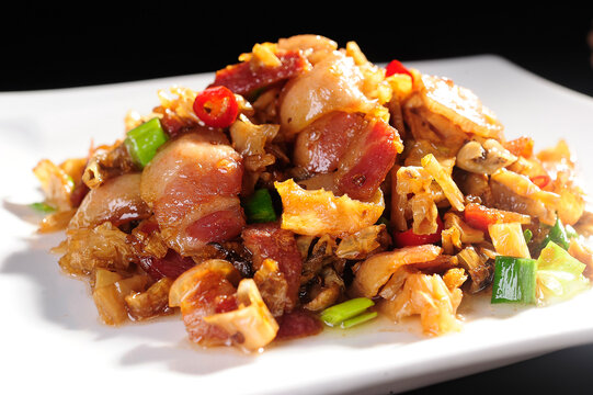 白辣椒炒苗家坛子肉