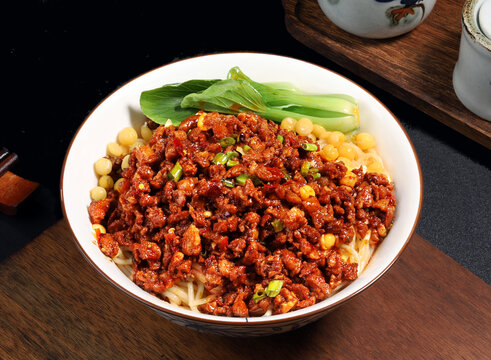 肉酱面