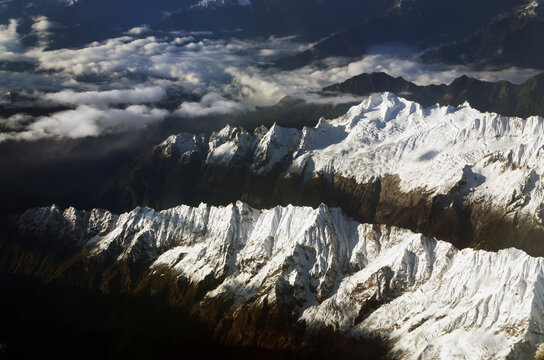 云海雪山