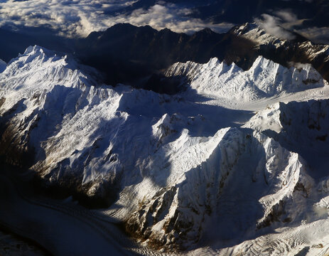 高原雪山