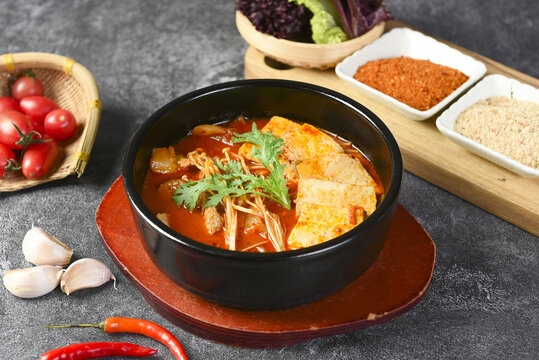 泡菜豆腐汤