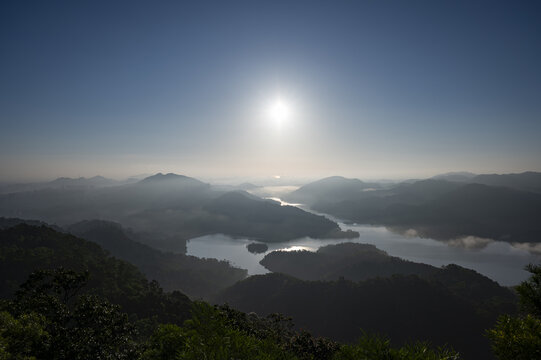 中山五桂山狮头山长江水库日出