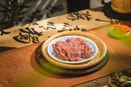 复古中式背景腰花火锅食材