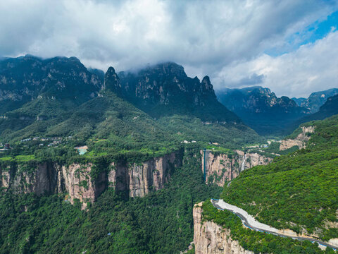 雄伟太行山